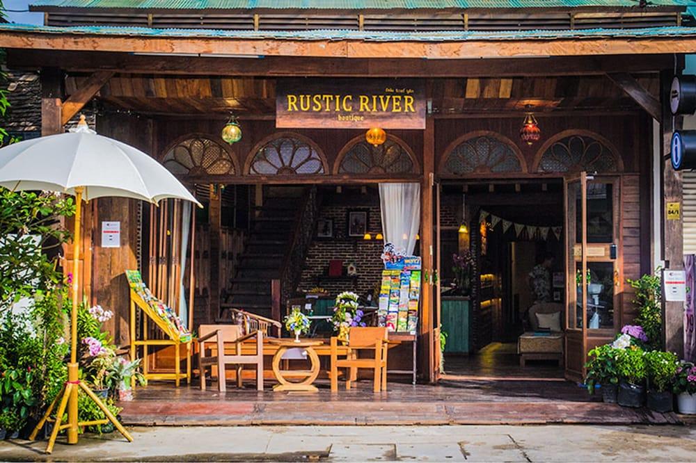 Rustic River Boutique Hotel