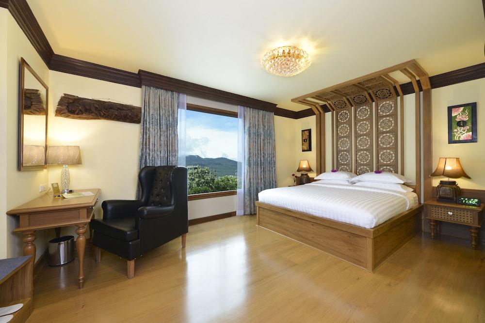 Peak Nimman Prestige Hotel