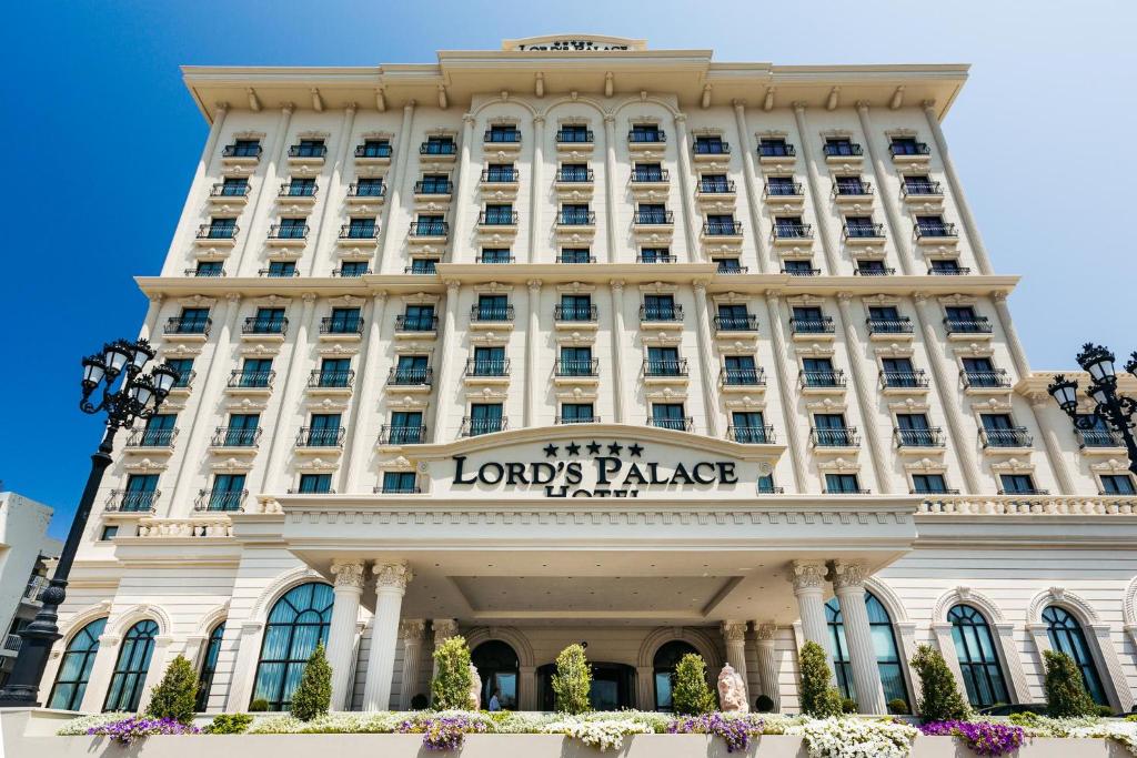 LORDS PALACE HOTEL SPA CASINO