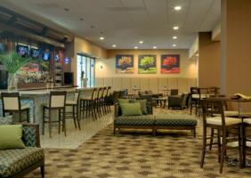 Hotel Doubletree St. Louis At Westport en San Luis