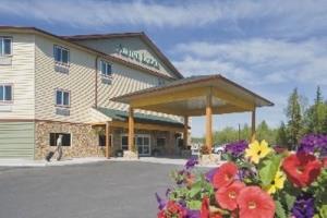 LA QUINTA INNS & SUITES FAIRBANKS