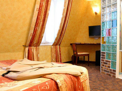 room photo