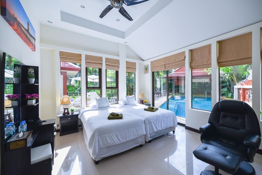 room photo