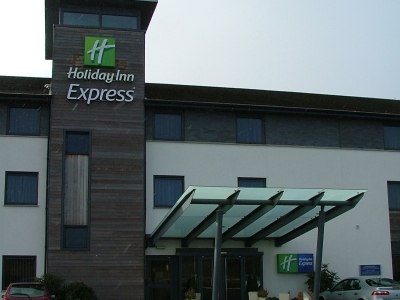 HOLIDAY INN EXPRESS CAMBRIDGE