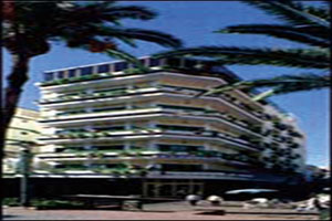 Apartamentos Tropical Park
