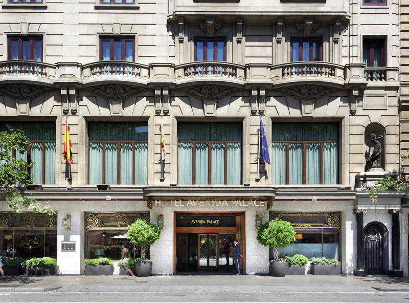 EL AVENIDA PALACE - Hotel cerca del Restaurante DosPalillos