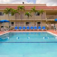 TRAVELODGE BY WYNDHAM RIVIERA BEACH/WEST PALM