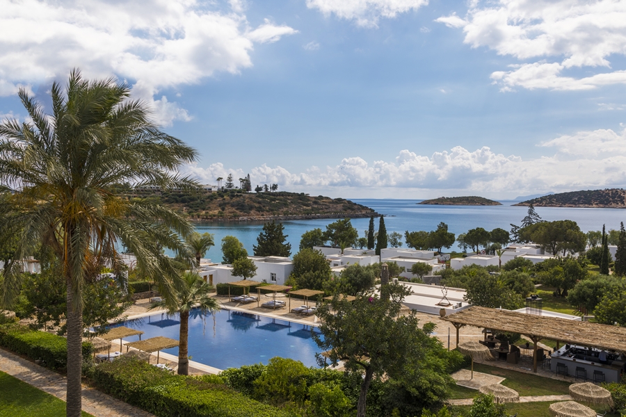 MINOS BEACH ART HOTEL