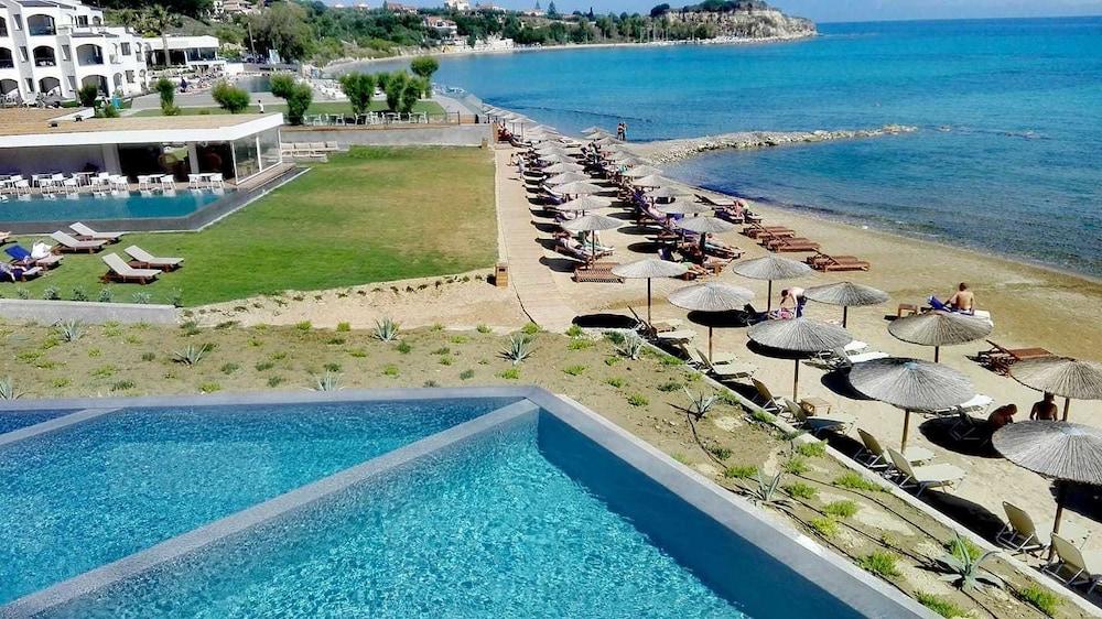 Caravel Suites - Adults Only