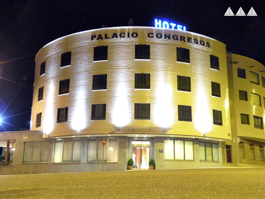 HOTEL PALACIO CONGRESOS - Hotel cerca del Grijota Golf