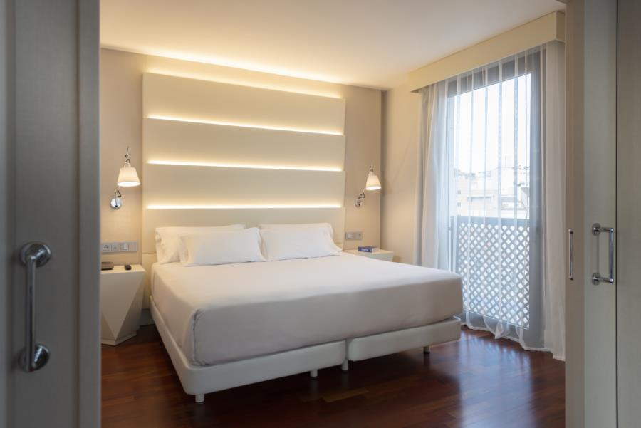 NH MALAGA - Hotel cerca del Baños Árabes