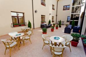 TRIANON BUCHAREST
