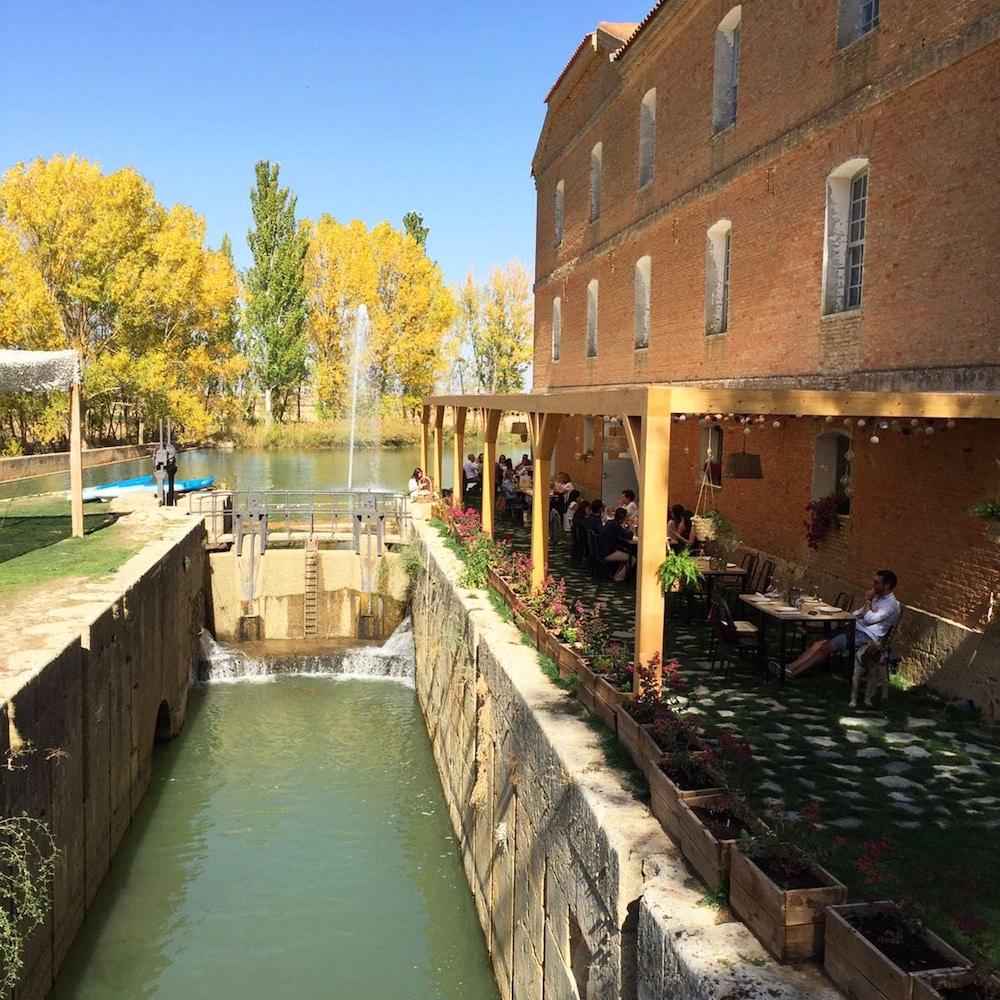 La Fábrica del Canal - Adults Only
