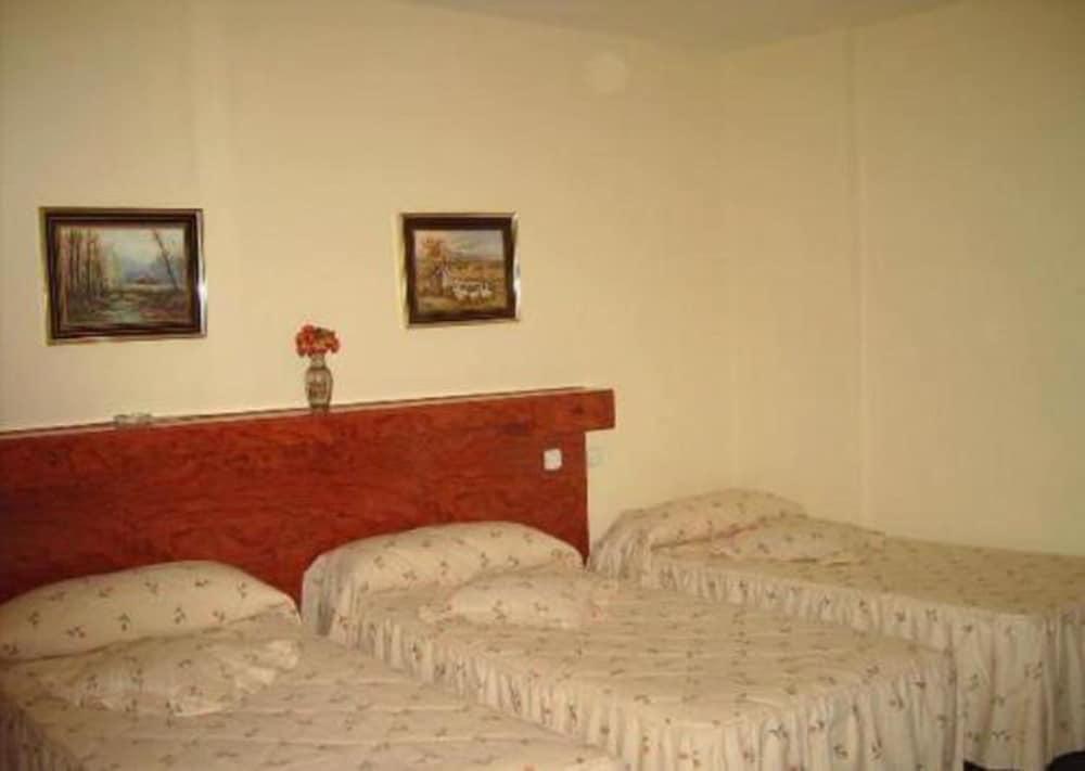Hostal Moncloa