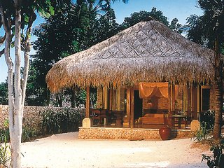 NUSA LEMBONGAN RESORT