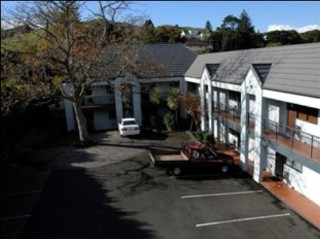 OAKTREE MOTEL