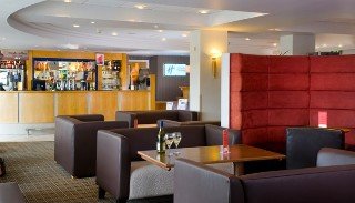 Holiday Inn Express London - Luton Airport