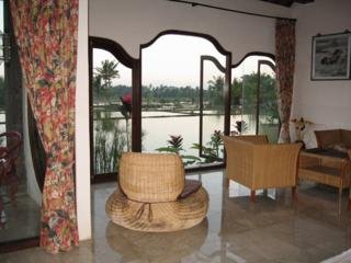 GREEN FIELD HOTEL AND BUNGALOW