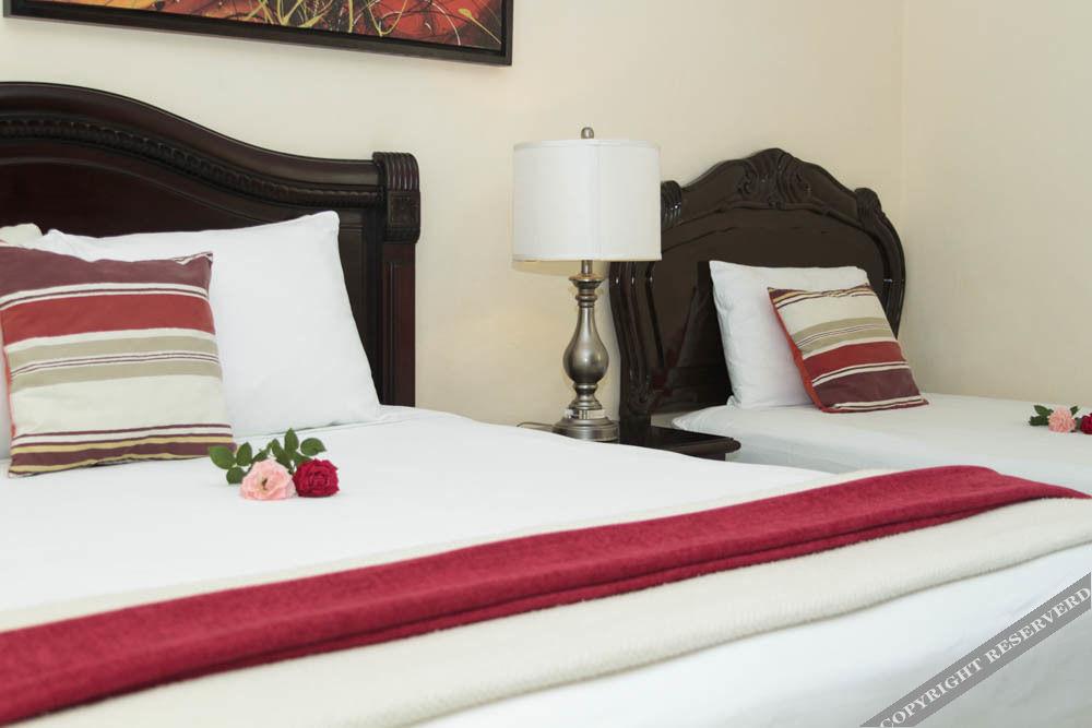 Hotel Nadet Suites