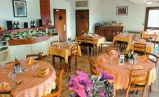 COMFORT HOTEL ORLEANS NORD