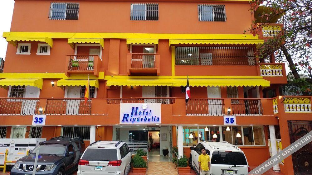 Hotel Riparbella