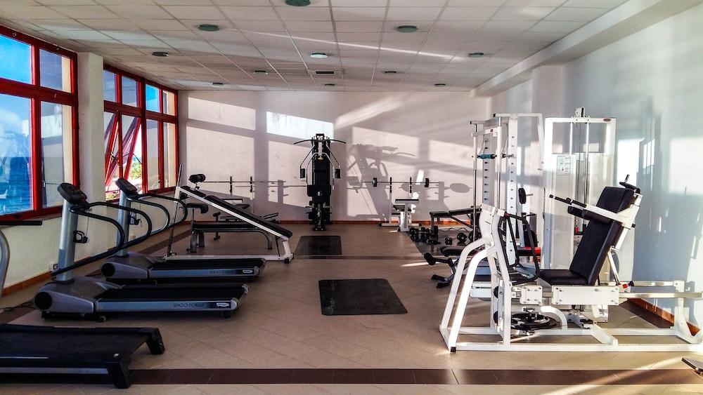 http://www.hotelresb2b.com/images/hoteles/2536113_foto_21.jpg