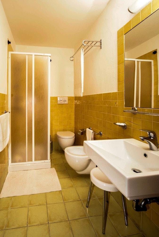 http://www.hotelresb2b.com/images/hoteles/2536113_foto_29.jpg