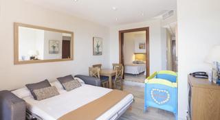 HOTEL SUNSET BEACH CLUB APTOS - Hotel cerca del Marbella Club Golf Resort
