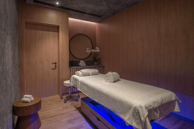 DoubleTree by Hilton Lagoa Azores