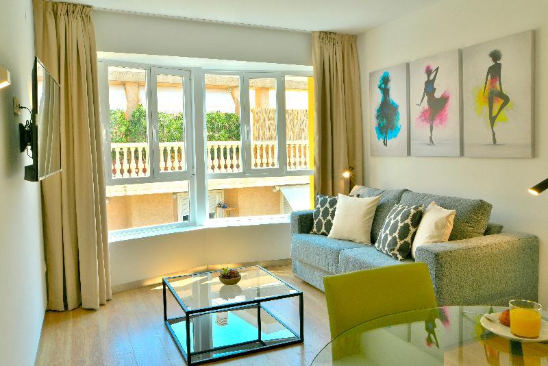 MYFLATS LUXURY DOWNTOWN APTS