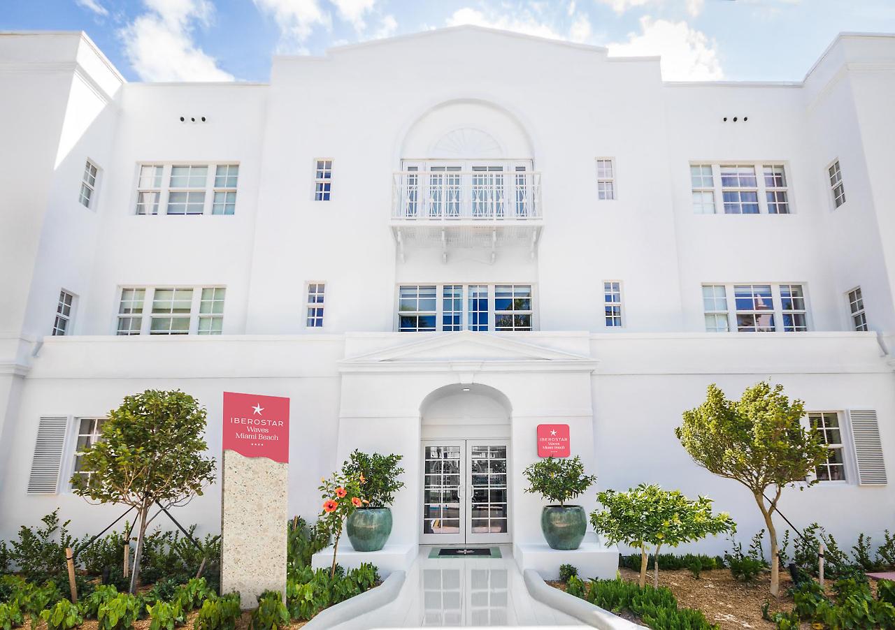 IBEROSTAR WAVES MIAMI BEACH