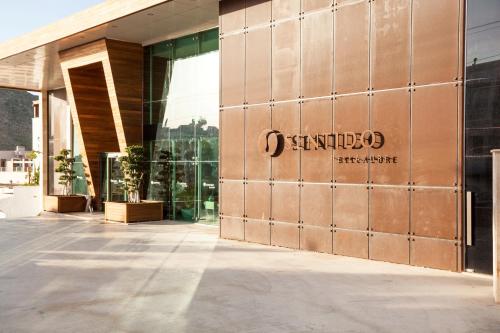 HOTEL AND SUITES CLUB MAVI