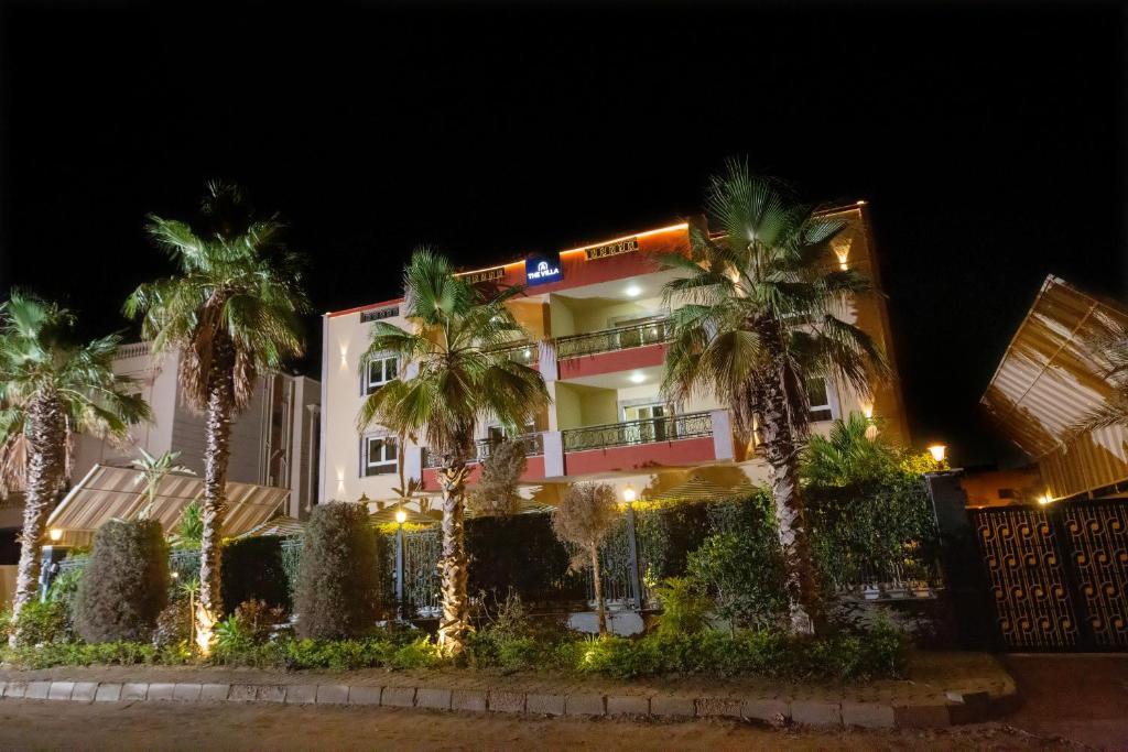 The Villa 604 Powered by look ****