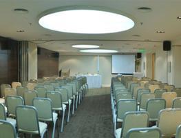 Oferta en Hotel Howard Johnson La Cañada Hotel & Suites en America Del Sur