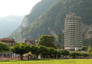 METROPOLE HOTEL AG