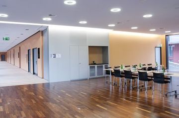 HOLIDAY INN ZURICH MESSE