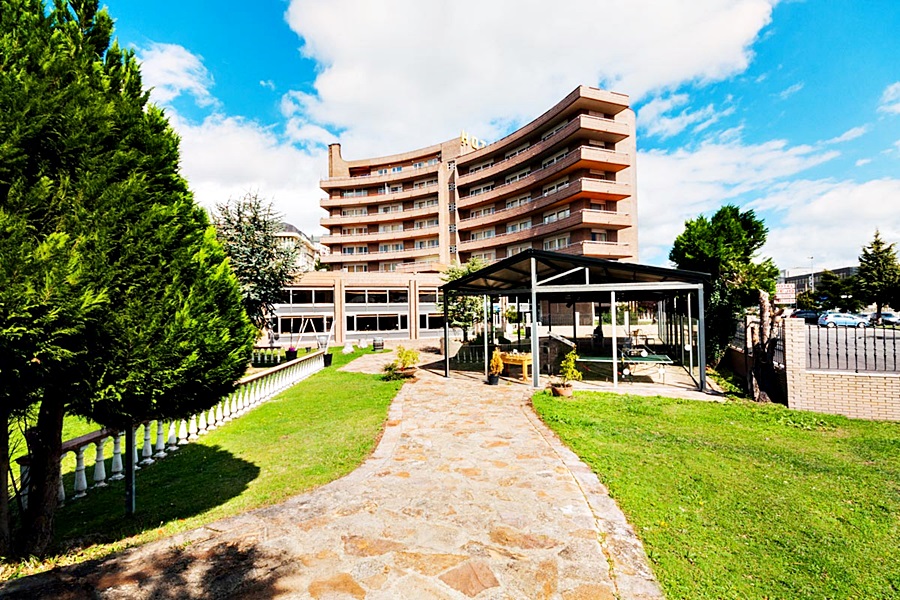 VEJO - Hotel cerca del Campo de Golf Nestares