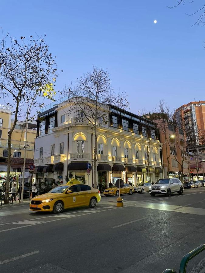 THE CROWN HOTEL TIRANA
