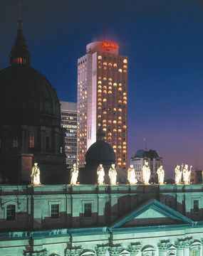 MARRIOTT CHATEAU CHAMPLAIN