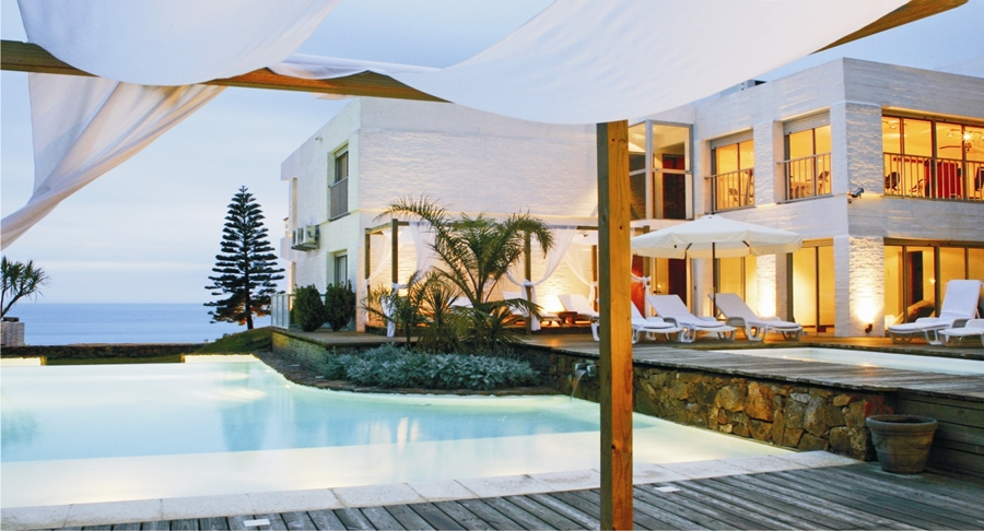 BAIE DES ANGES APART HOTEL & SPA