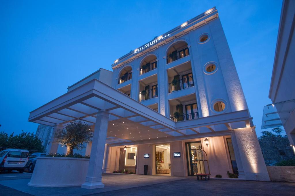 RIVA HOTEL PETROVAC
