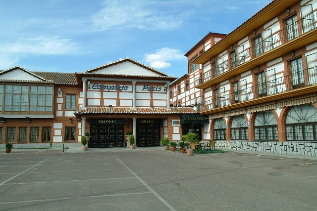 COMPLEJO PARIS - Hotel cerca del Señorío de Illescas Club de Golf