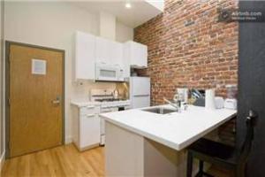 STUDIO APARTMENT DOWNTOWN URBAN DECK SLEEPS 2