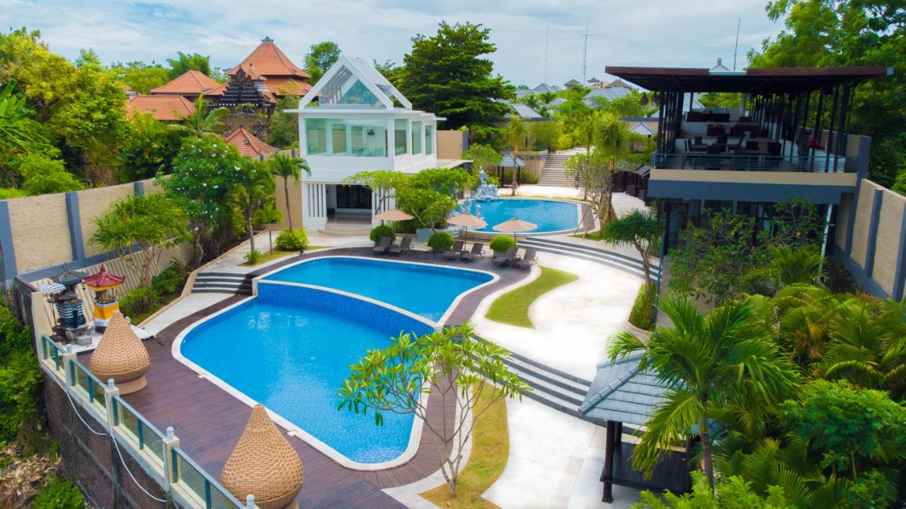 LUXOTIC PRIVATE VILLA & RESORT