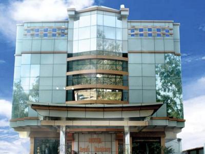 ROYALE RESIDENCY (EXECUTIVE) (C)