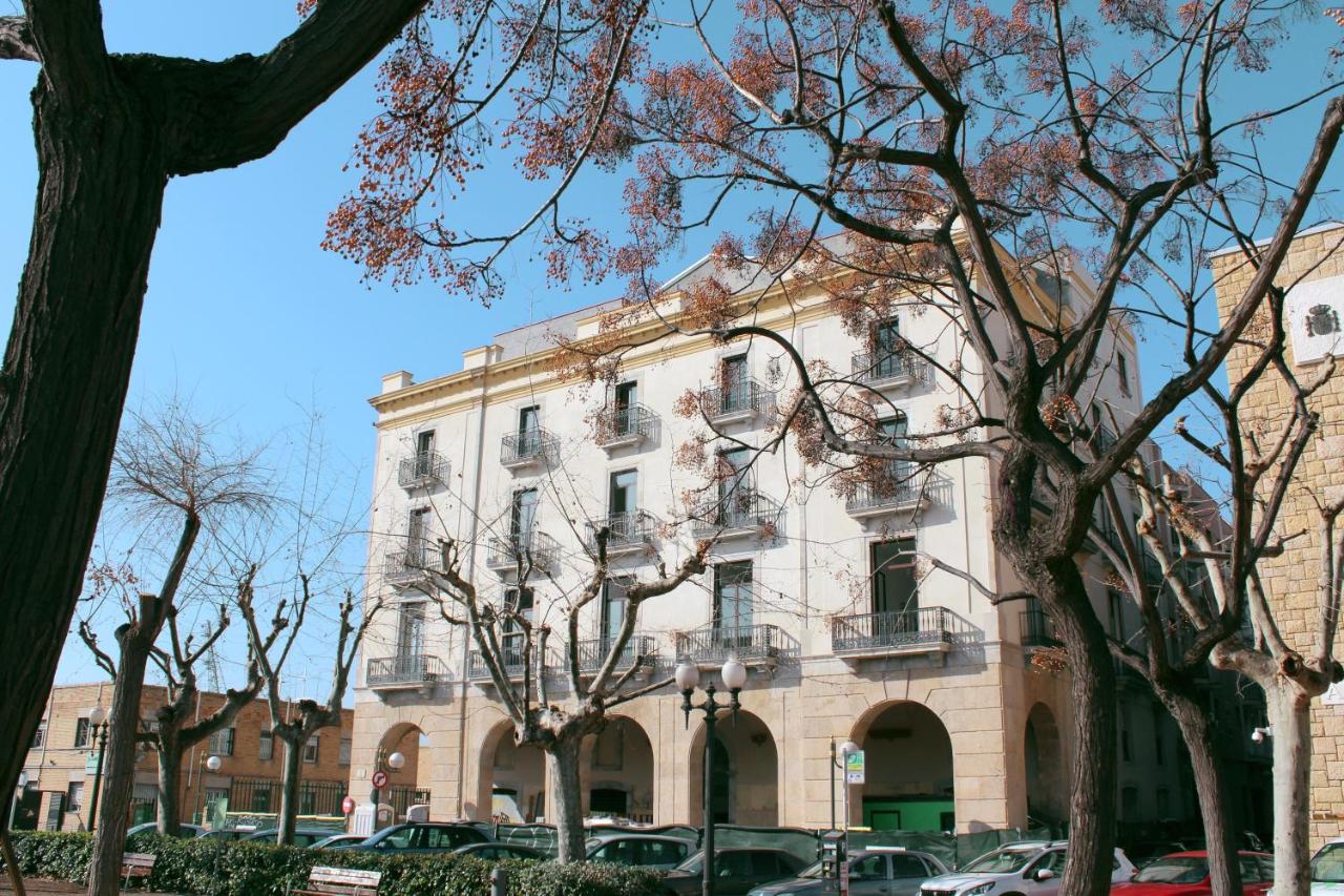 PORT PLAZA APARTMENTS - Hotel cerca del Paseo Arqueológico