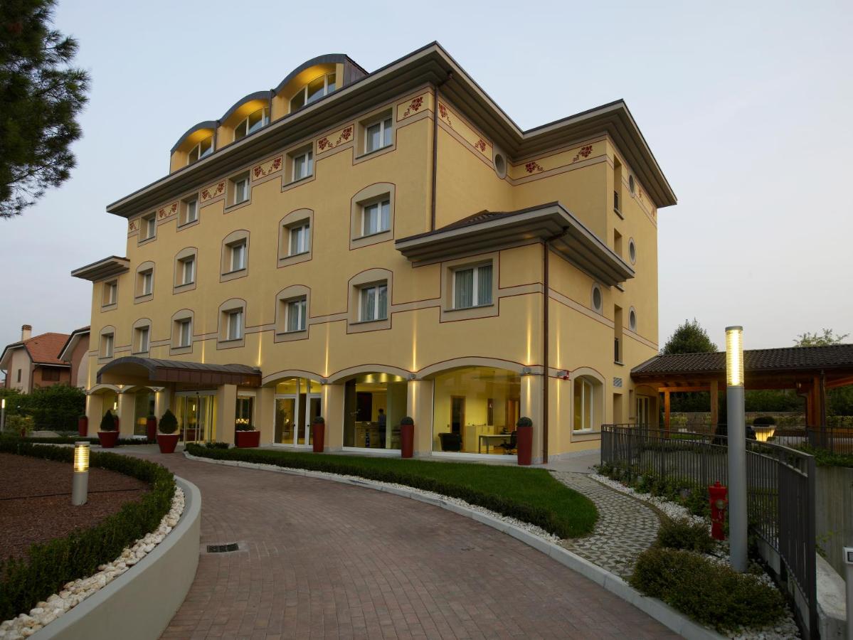 VIRGINIA PALACE HOTEL