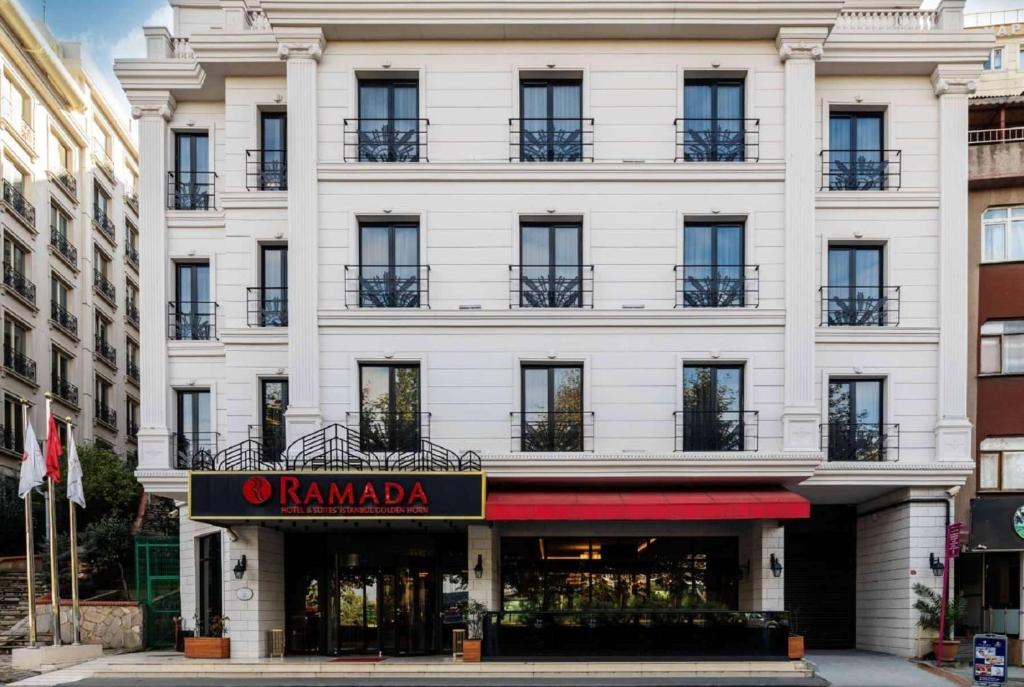 RAMADA HOTEL & SUITES ISTANBUL GOLDEN HORN