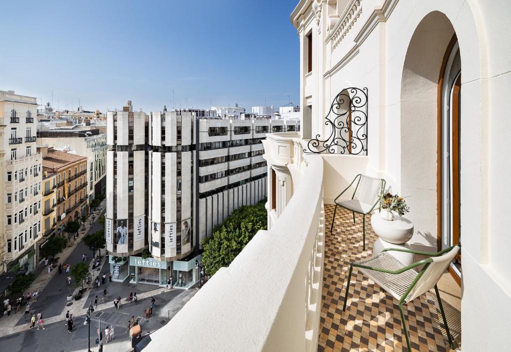 ONE SHOT PUERTA RUZAFA - Hotel cerca del Estacion Central de Autobuses