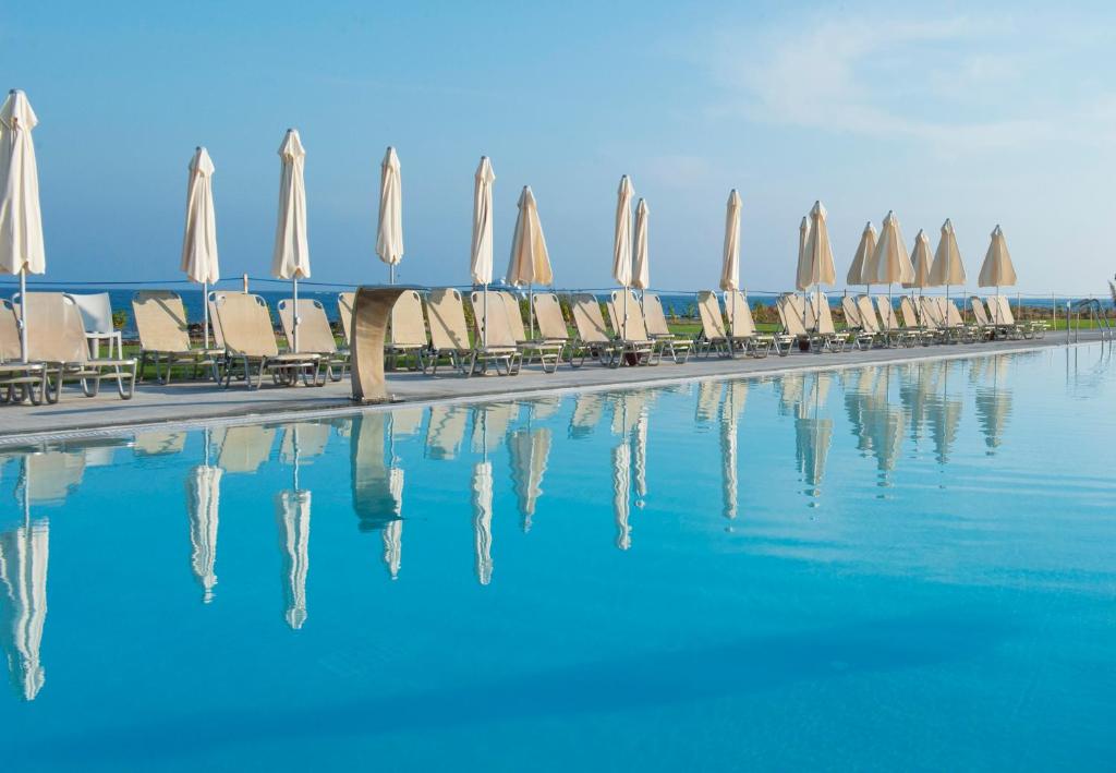 LOUIS PHAETHON BEACH